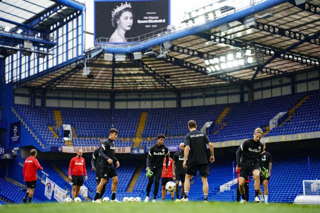 FC Salzburg training in Chelsea